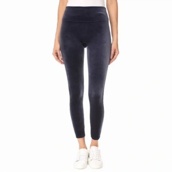 New! Spanx Velvet High Waisted Leggings - Picture 1 of 5
